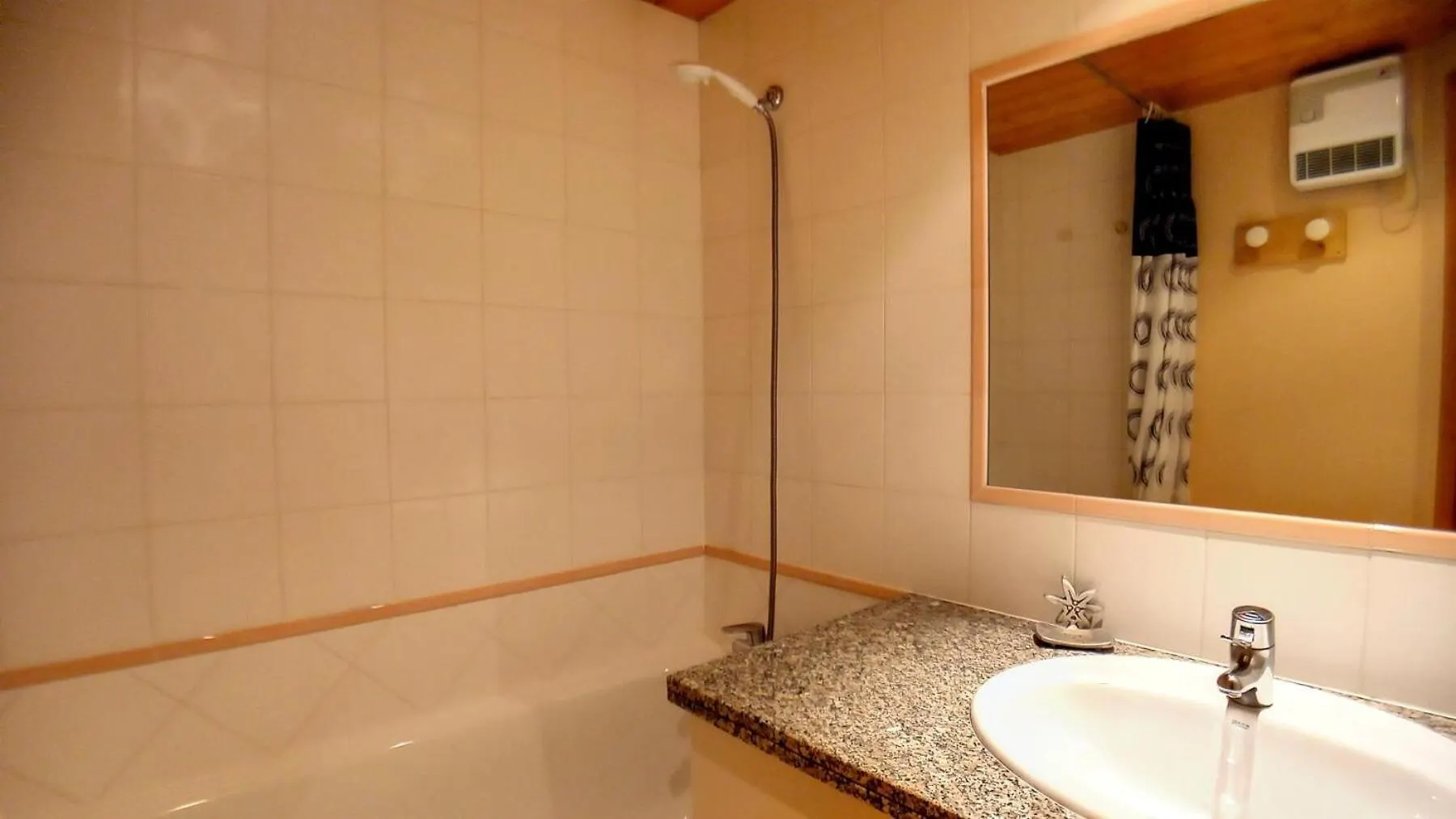 Residence Etoile - Studio Pour 4 Personnes 374 La Plagne 0*,  France